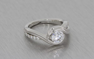 钻石环形订婚戒指
