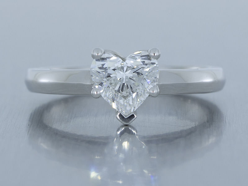 Buy Diamond Heart Ring - Joyalukkas